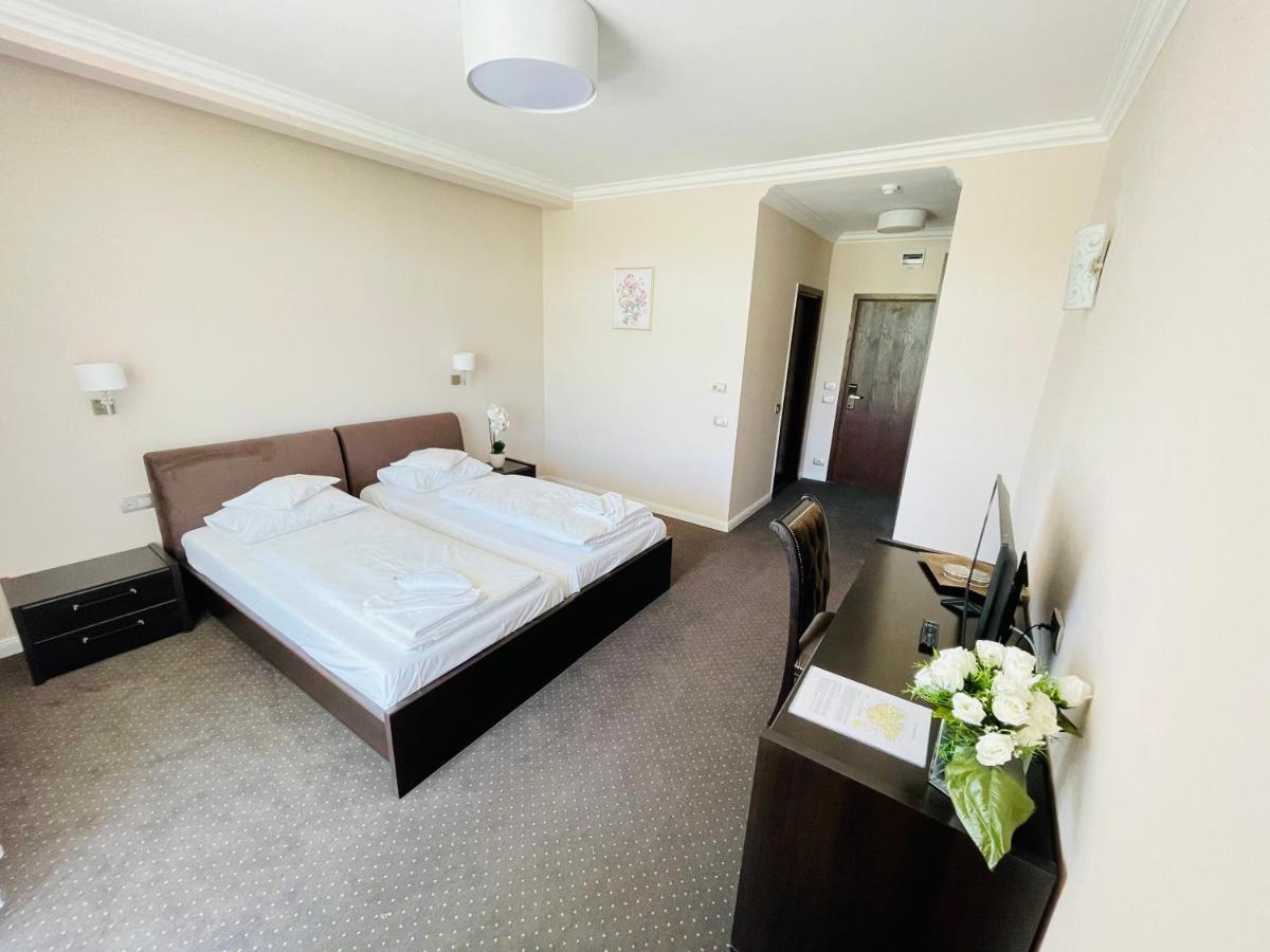 Hotel Opal Zalău Extérieur photo