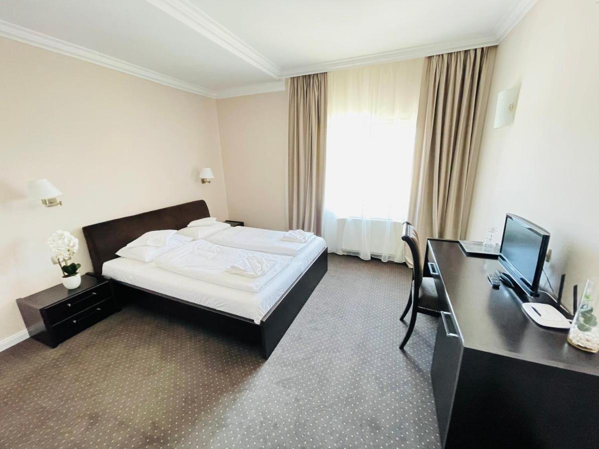 Hotel Opal Zalău Extérieur photo
