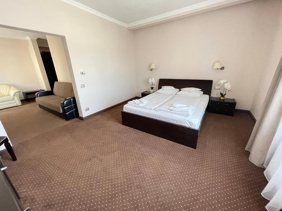 Hotel Opal Zalău Extérieur photo