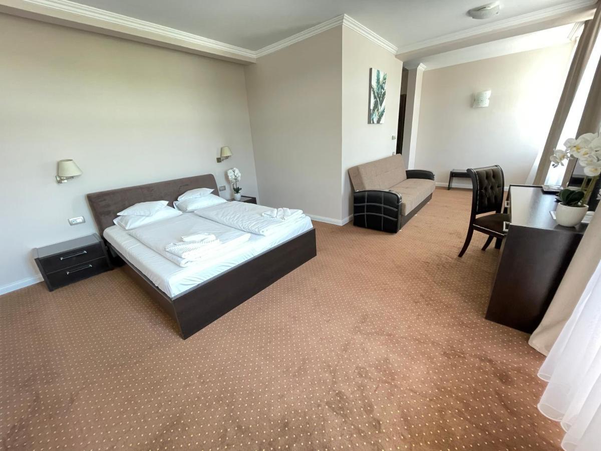 Hotel Opal Zalău Extérieur photo